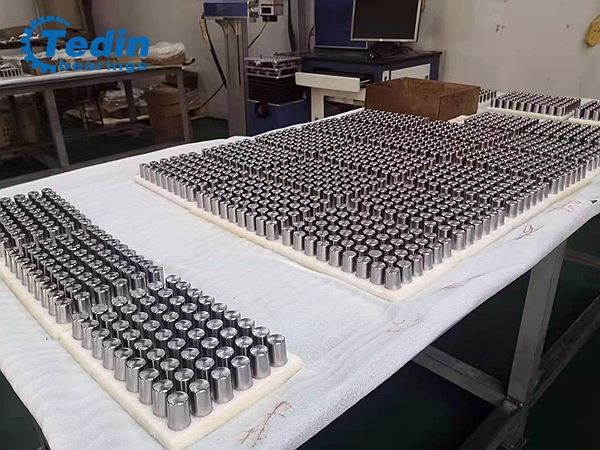 High precision cylindrical rollers used for high-speed railway